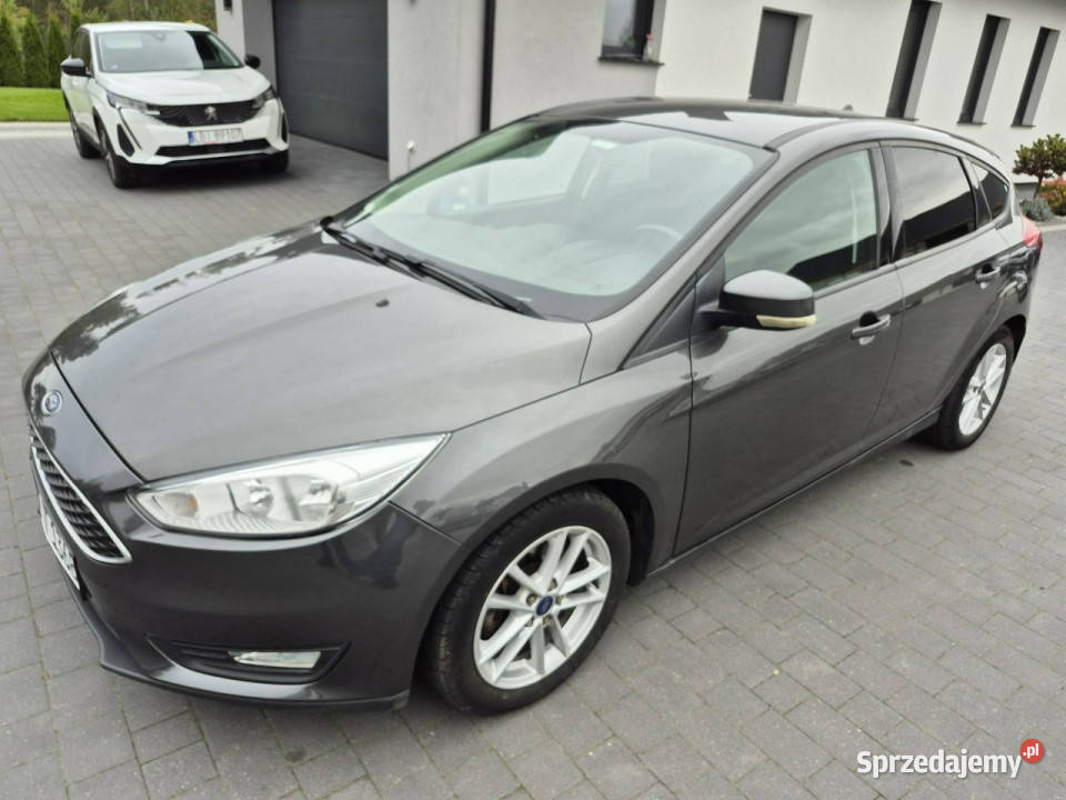 Ford Focus 16tdci navi bezwypadkowy alufegi pdc