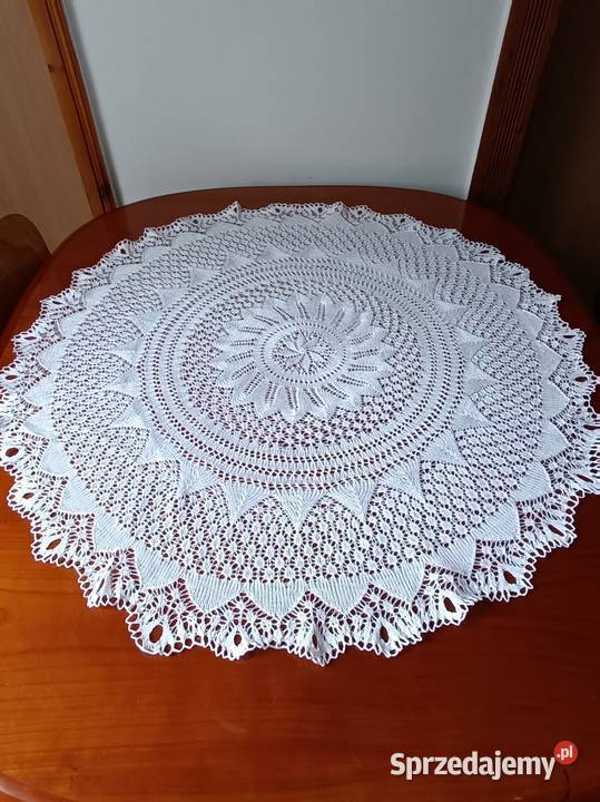 Duże serwety małe obrusy ręcznie robione Gorlice