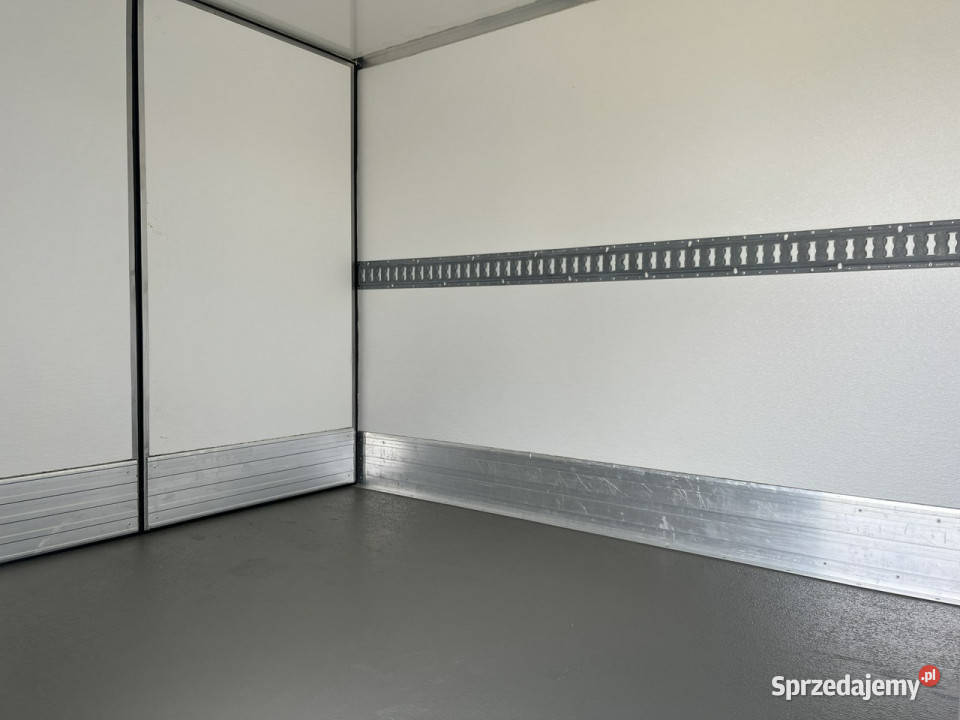 Iveco Daily 35S16 MroźniaChłodnia 2920C Sieć230V garażowany Iveco Daleszyce sprzedam
