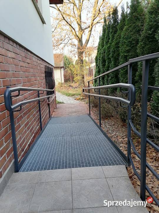 pochylnia rampa podjazd