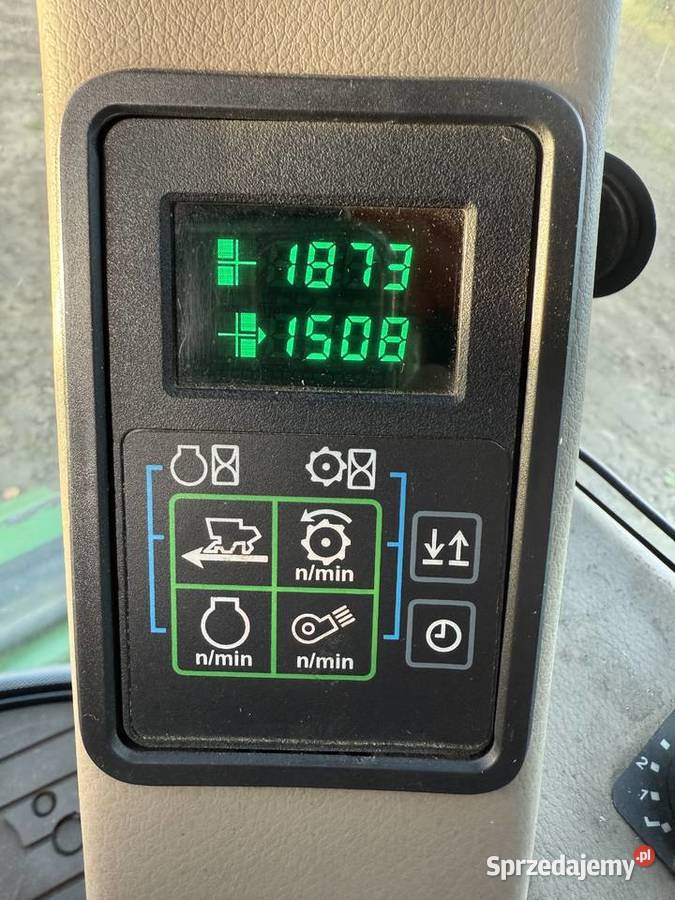 Sprzedam kombajn zbożowy John Deere 1550 WTS Kabina