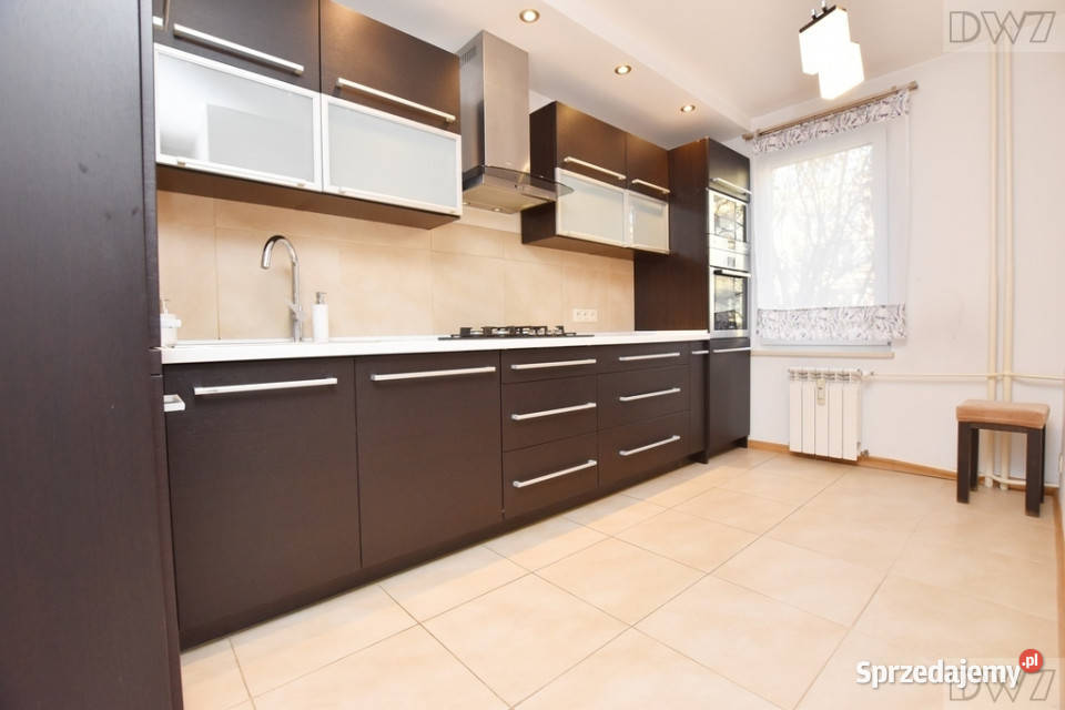 3 pokoddzielna kuchniabalkonDobrego Pasterza oddzielna kuchnia Kraków