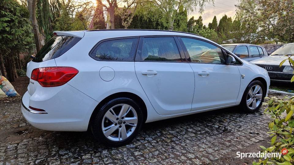 OPEL ASTRA 17cdti 110 lift odpinany hak elektryczne lusterka Bydgoszcz