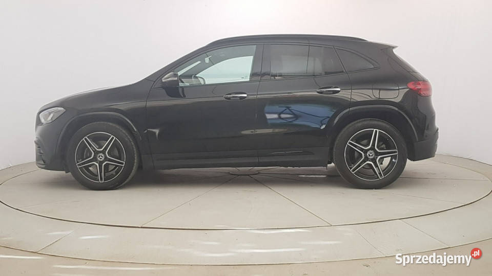 Mercedes GLA 200 AMG Line Z Polskiego Salonu serwisowany w ASO Mercedes-Benz Warszawa sprzedam