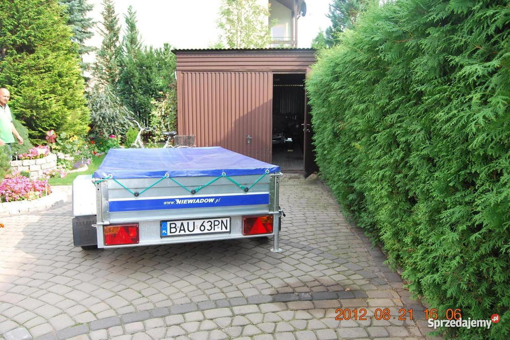 przyczepkę samochodową
