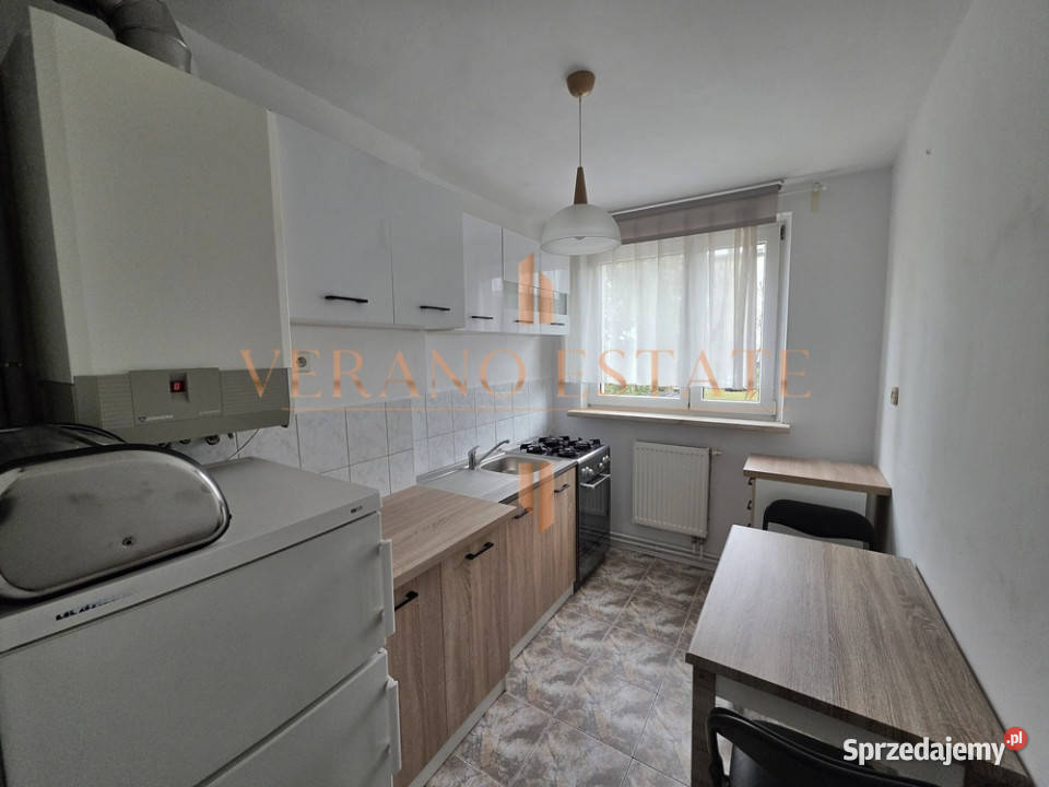 Garaż w Niski czynsz Balkon I 3 pokoje