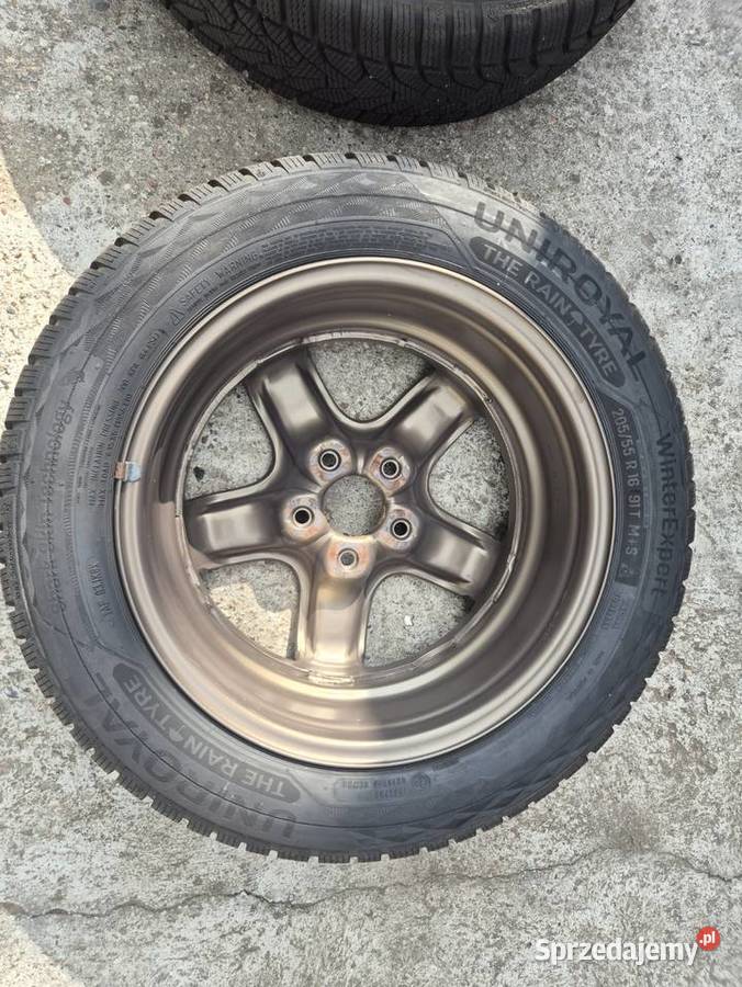 Felgi strukturalne 16 z oponami zimowymi Pułtusk