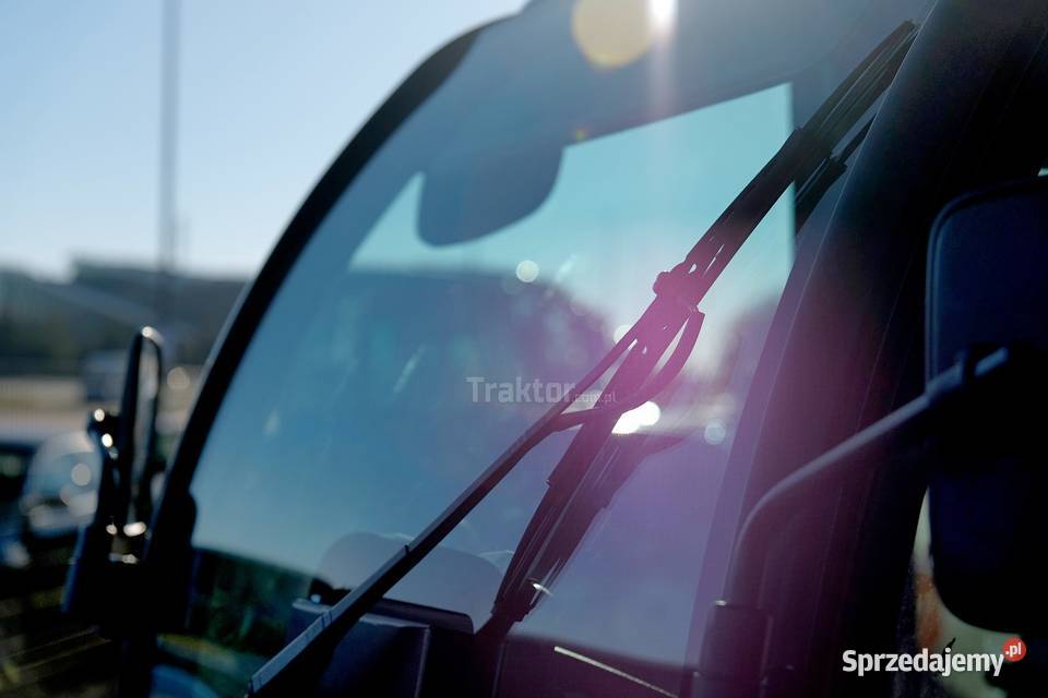 LS Tractor XJ25 HST 4x4 244 CAB Przedni TUZ sprzedam