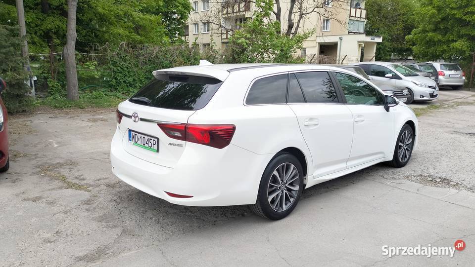 Toyota Avensis 20 D4D Premium Polski salon dużym światła do jazdy dziennej