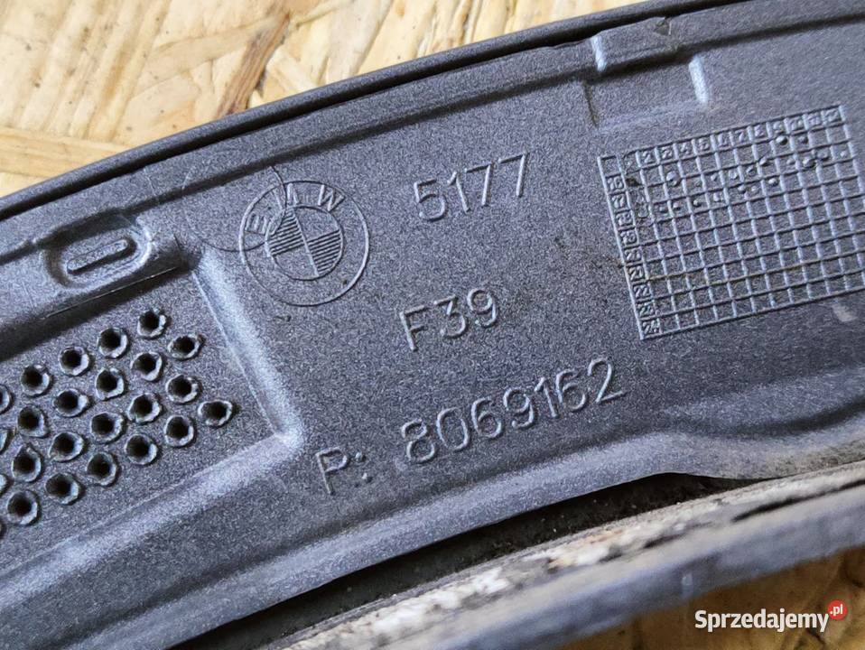 Listwa na Błotnik Prawy Przód BMW X2 F39 8069162 Listwy i nakładki Części samochodowe Pleszew