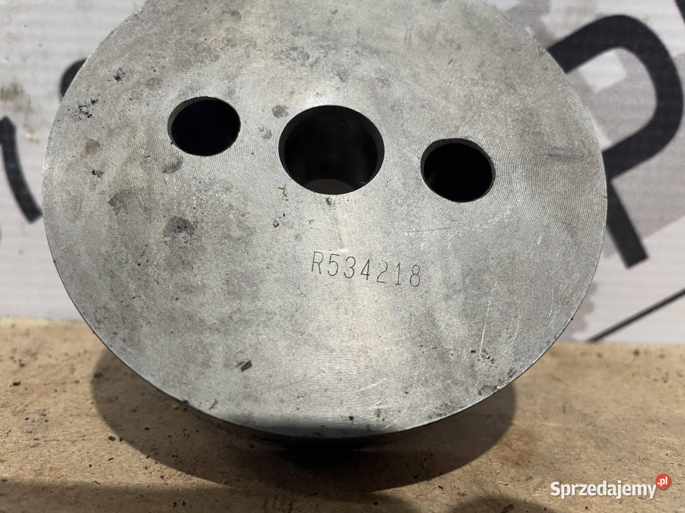 John Deere 6068 wał koła pośredniego R534218 wielkopolskie Jastrzębniki