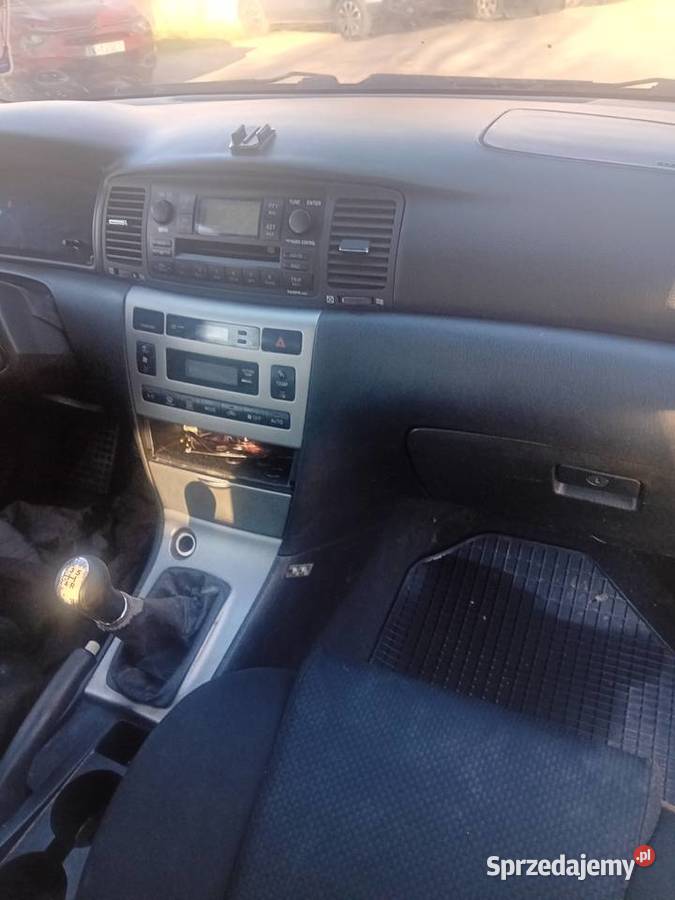 Toyota corolla 20 d4d 116 czarna sprawna 5 drzwi diesel Kielce
