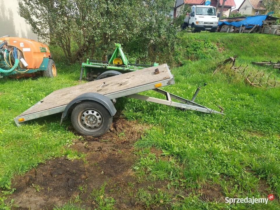 Przyczepka samochodowa 750 kiper resory Blizne