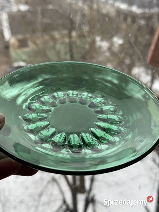 Talerzyki szmaragdowe z Ząbkowic Mielec