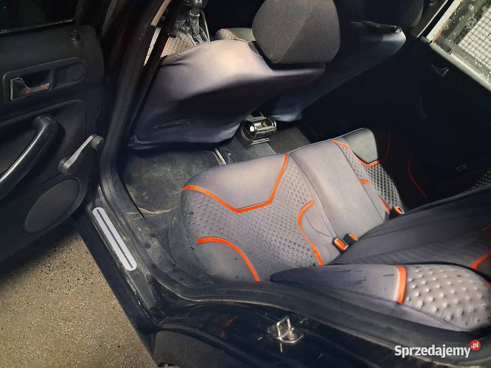 Vw Golf 4 14 16v benzyna 4/5 Golf Jasło