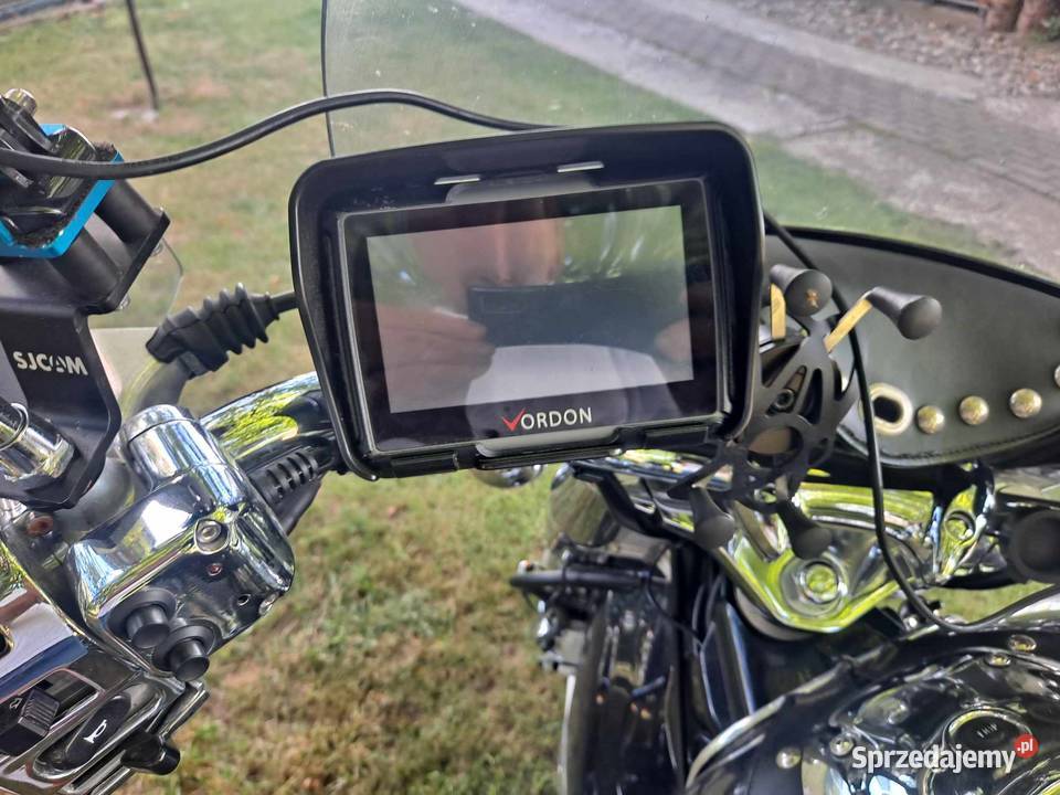 Yamaha Drag Star XVS 1100 kufry kamera nawigacja czarny