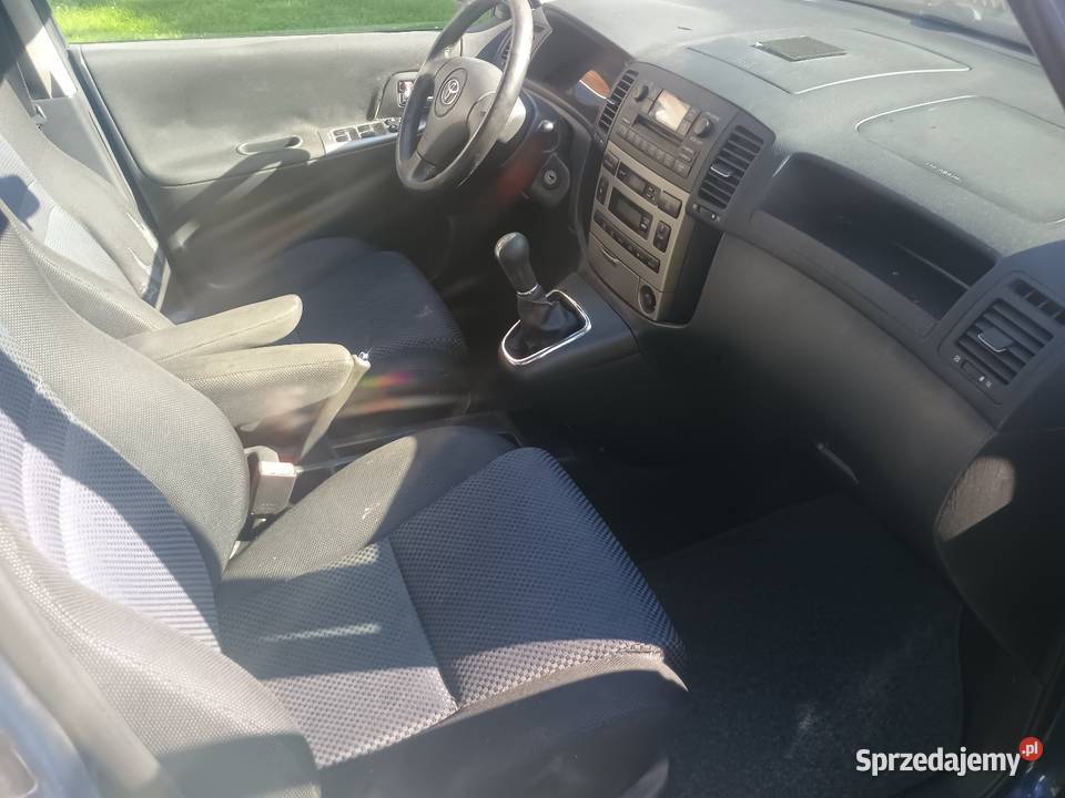 Toyota Corolla Verso 20 D4D 90KM opolskie Wilków