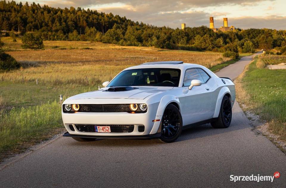 Dodge challenger 64 Kielce