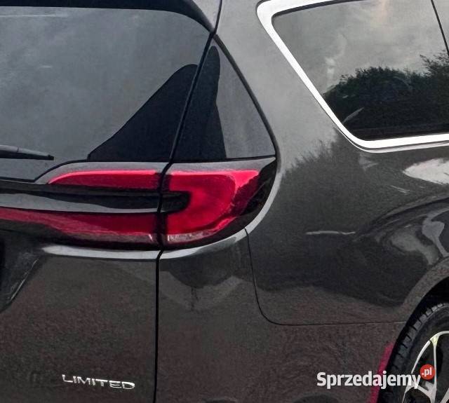 CHRYSLER PACIFICA LIFT LAMPy TYŁ Przeróbka usa