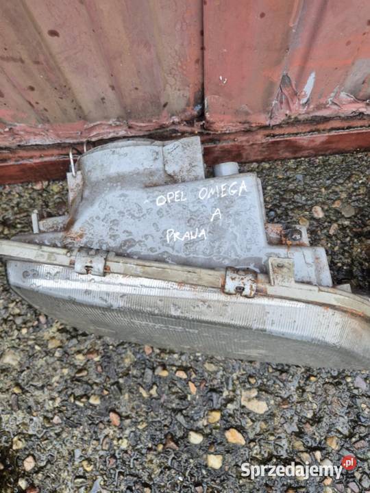 Omega A lampy prawy przód Łódź