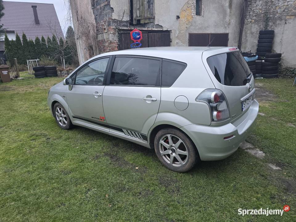 Toyota Corolla Verso 22 177 koni 2008 r I Orzech