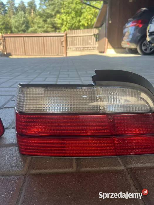 Lampy Tylne tył białe M PakietM3 BMW E36 Zagórze