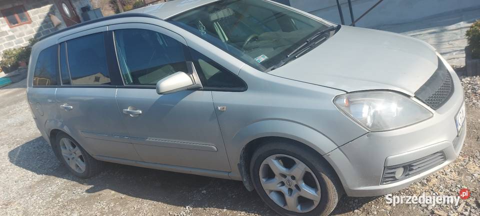 Opel zafira b 19 cdti 120 4/5 Rosiejów