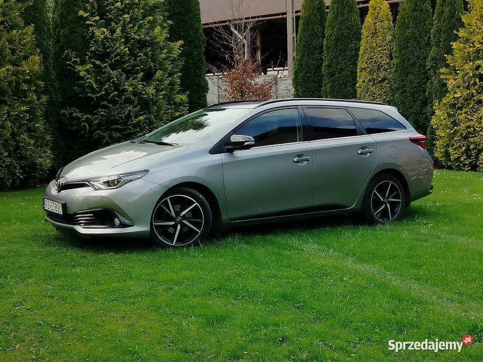 Toyota Auris 16 benzynagaz Rok produkcji 2018 podkarpackie Dubiecko