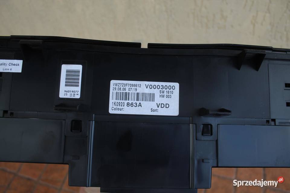LICZNIK VW GOLF V 16 1K0920863A osobowe