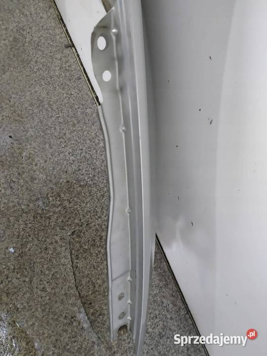 BŁOTNIK PRAWY PRZÓD Toyota Auris I 20062012 sprzedam