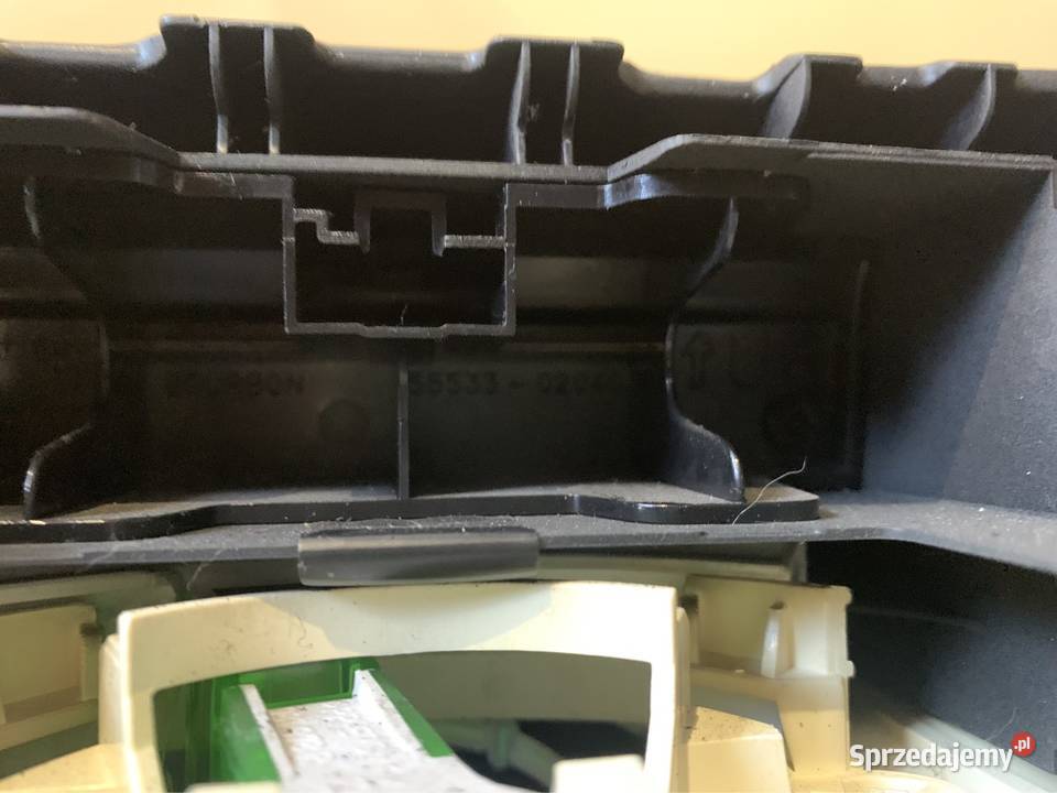 panel środkowy toyota corolla e12