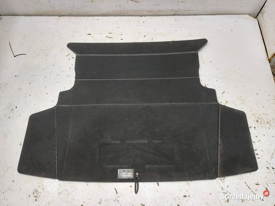Subaru WRX STI 2015r dywan wykładzina bagażnika