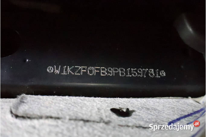 MERCEDESBENZ E 220 D 4MATIC 2023 199300 ccm 200 diesel mazowieckie Warszawa