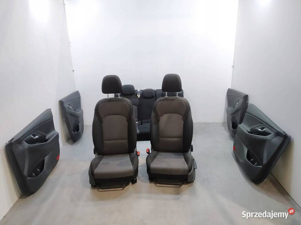 FOTELE KANAPA BOCZKI KOMBI KPL Hyundai i30 III