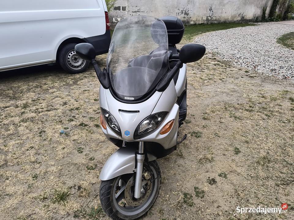 Sprzedam motor Piaggio x 9 125 sprzedam