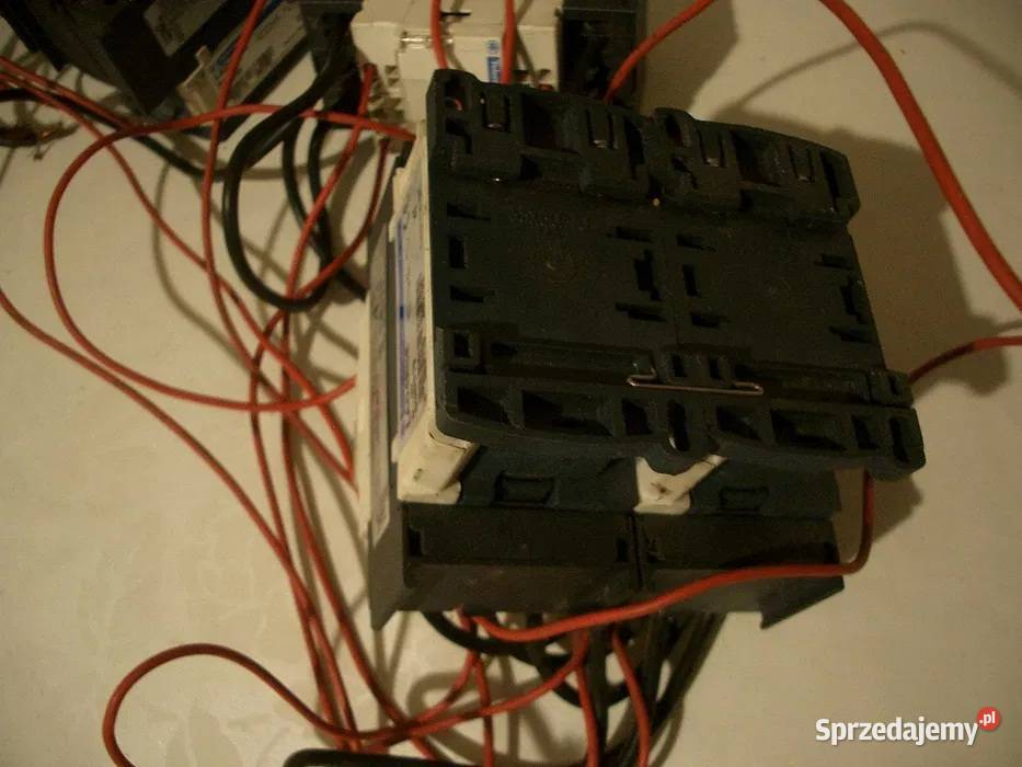 Stycznik 20A Schneider Electric Cewka 24VAC Mońki