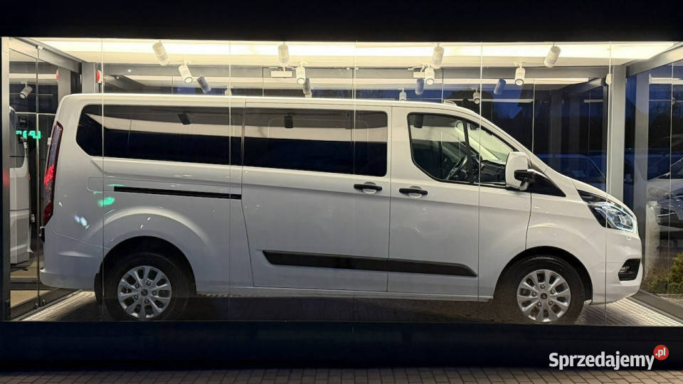 Ford Tourneo Custom 20TDCI 130 Wersja Long 9 Radom