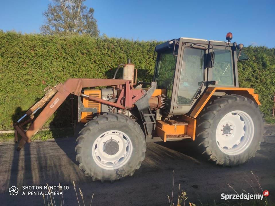 Renault 11014 z ładowaczem Agram WOM 540/1000 obr. Łobżenica