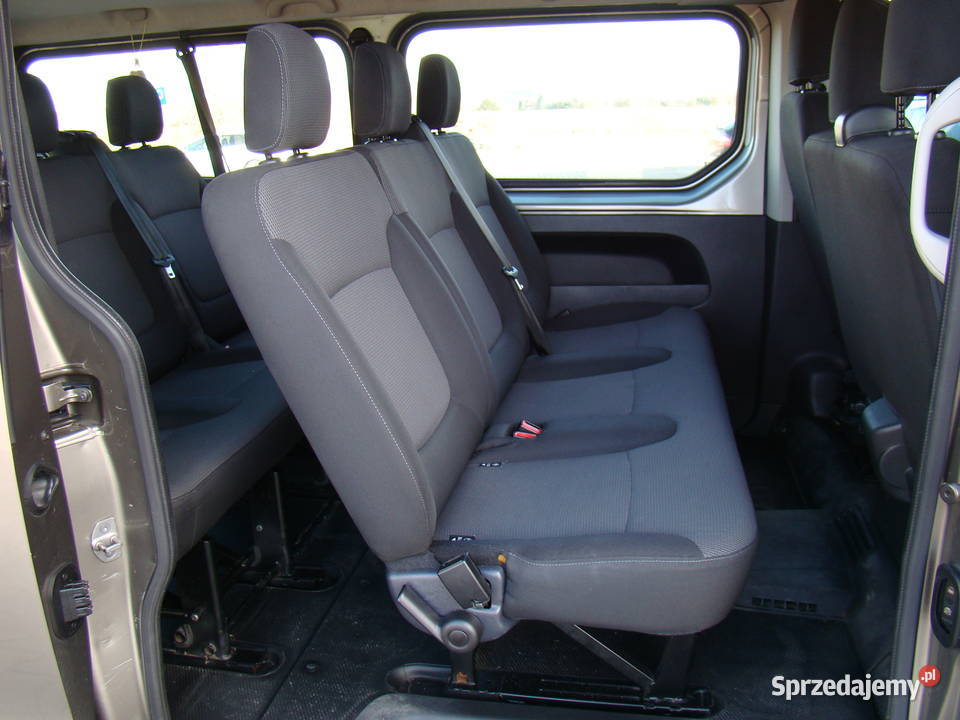 Renault Trafic Grand SpaceClass 20 dCi manualna Olszyny