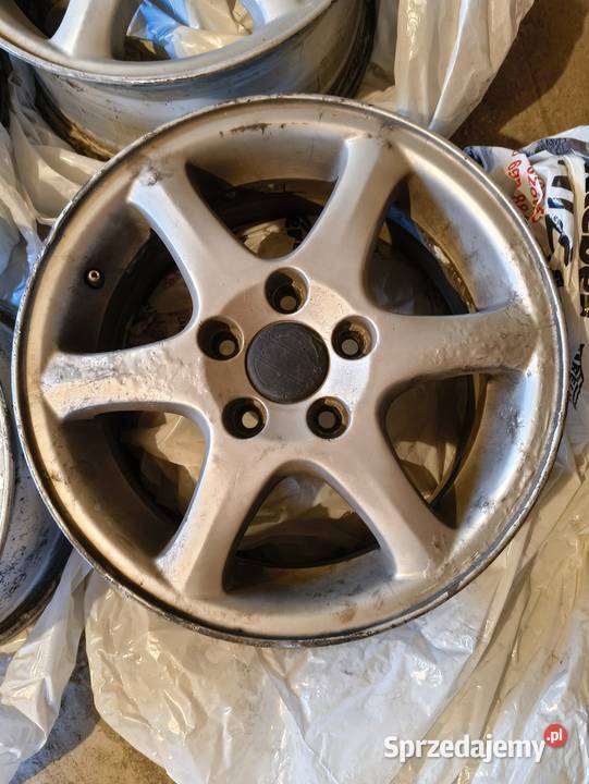 Volvo alufelgi 15 Tomaszów Mazowiecki