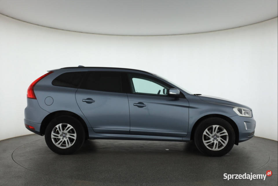 Volvo XC60 D3 niebieski mazowieckie sprzedam