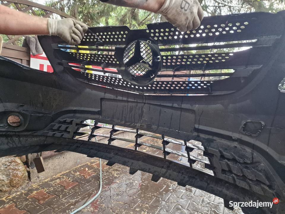 Mercedes Vito Zderzak przedni z grillem do Zderzaki łódzkie Łódź