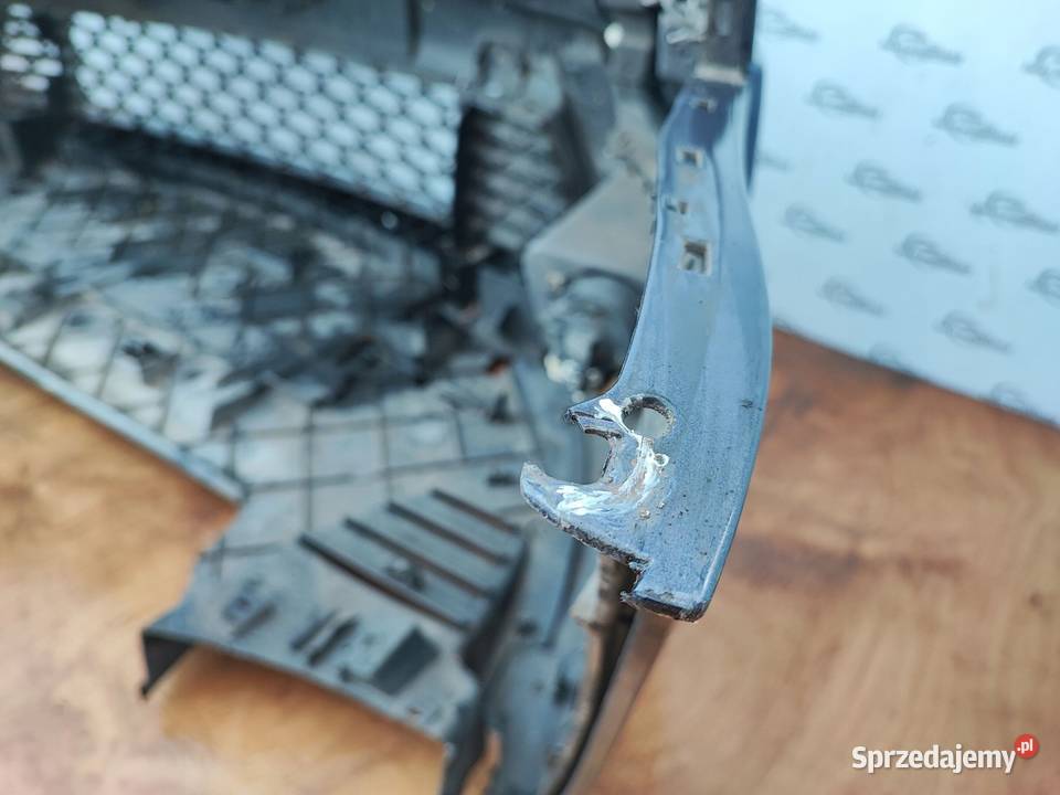 CITROEN C4 GRAND PICASSO 08r zderzak przód