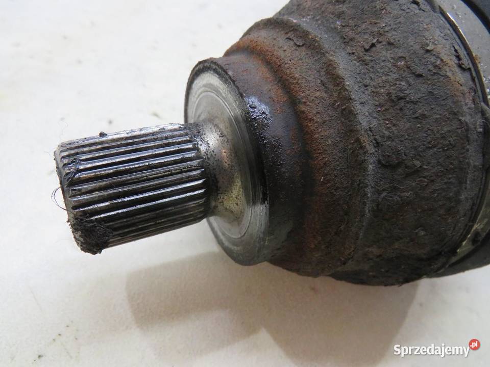 PÓŁOŚ PRAWA PRZÓD 16 TDI PASSAT B8 3Q0407272BP