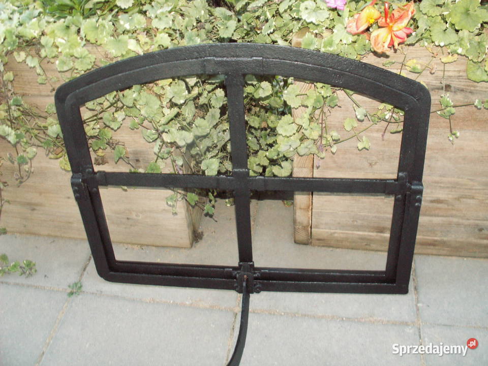 Stare masywne okno dekoracja ogrodzenie 54x45 Ełk