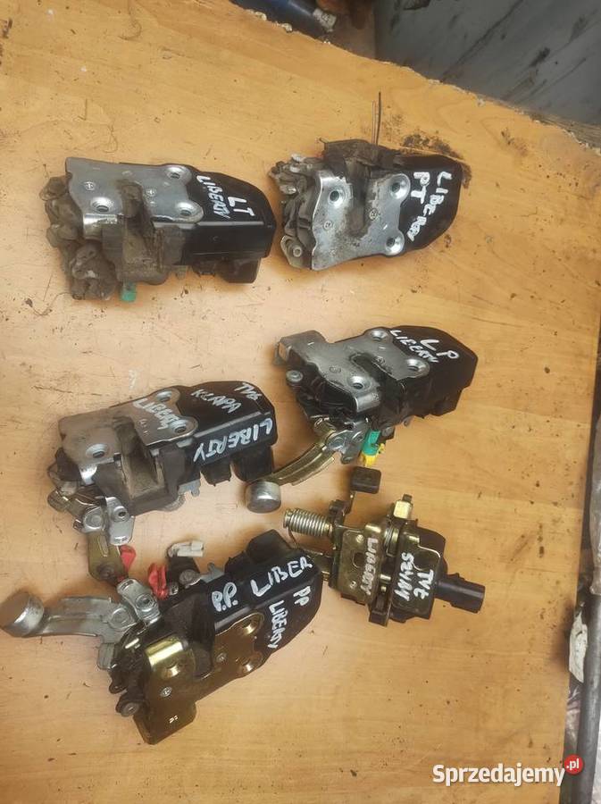 jeep liberty zamek drzwi prawy lewy Kielce sprzedam