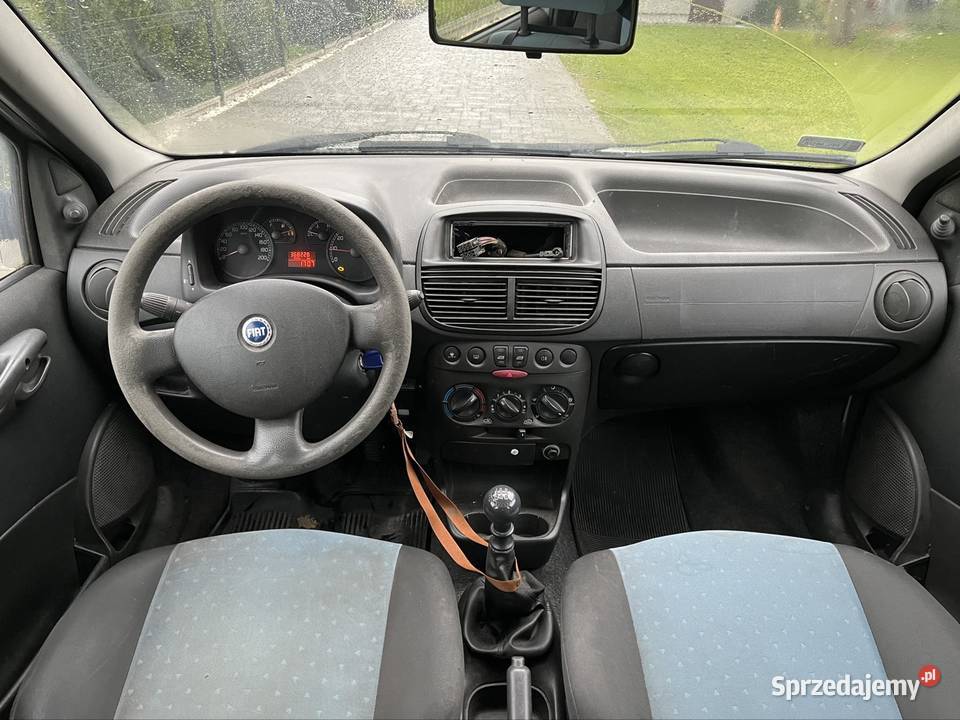 Fiat Punto 12 benzyna LPG 2006r srebrny Tursko