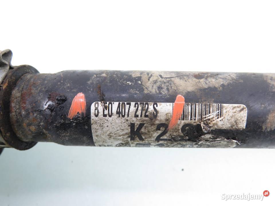 PÓŁOŚ PRAWA PRZEDNIA AUDI A4 B6 25 TDI osobowe sprzedam