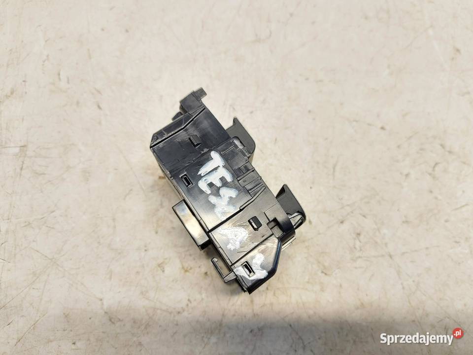 TESLA MODEL Y 2022r PRZEŁĄCZNIK PODNOŚNIK SZYB dolnośląskie