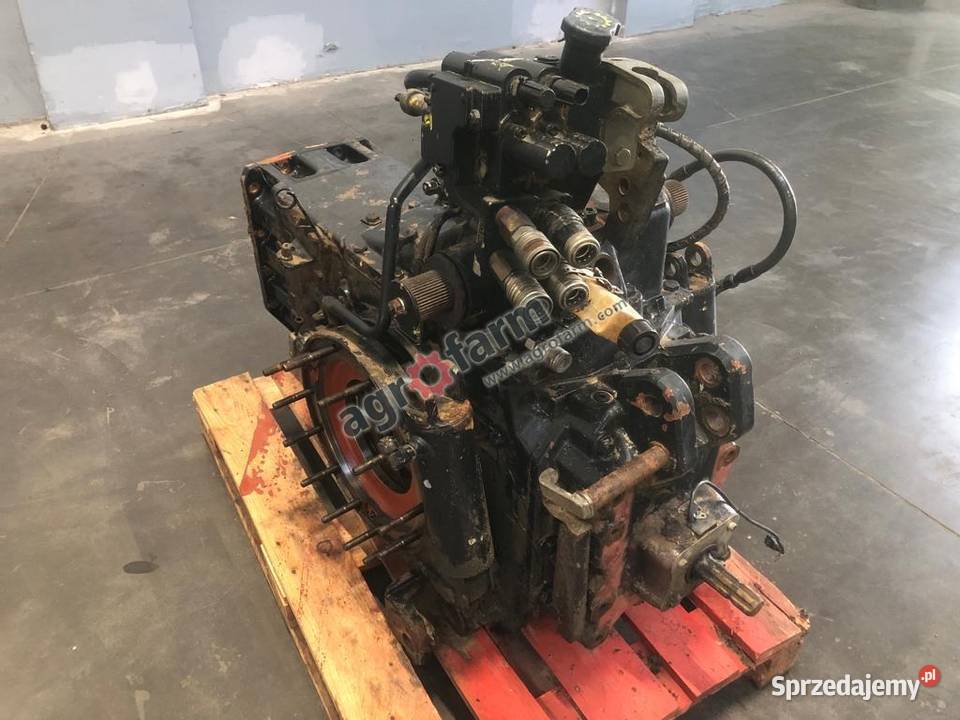 Tylny most Holland TM 140 5186286 Tylny most Byków